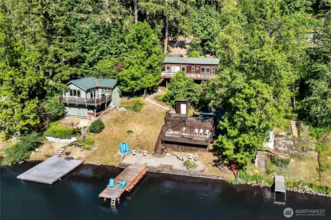 39424 Skipark Rd E, Eatonville, WA 98328
