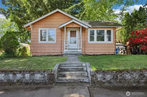 611 18th St, Washougal, WA 98671