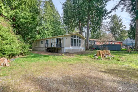 1851 Washington Dr, Point Roberts, WA 98281