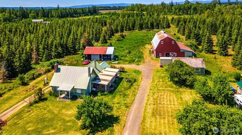 300 Brim Rd, Onalaska, WA 98570