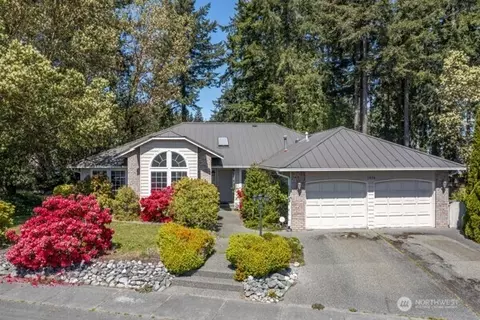 1970 NE 11th Ave, Oak Harbor, WA 98277