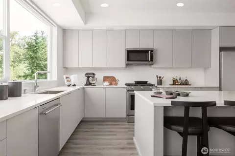 Kitchen - 3915 198th St SE #B2, Bothell, WA 98012 photo 2 of 3