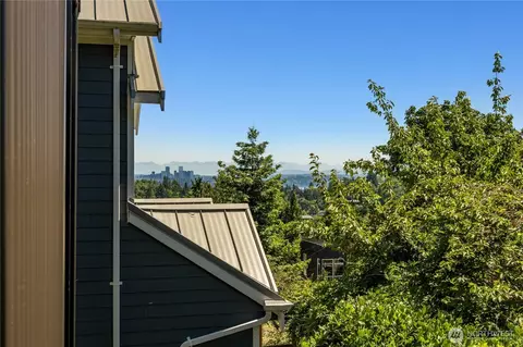 Other - 2408 E Roy St, Seattle, WA 98112 photo 2 of 12