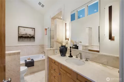 Bath - 2408 E Roy St, Seattle, WA 98112 photo 1 of 3