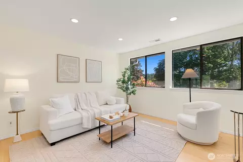 Living - 9930 NE 144th Ln #206, Kirkland, WA 98034 photo 2 of 2