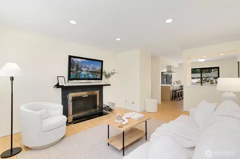 Living - 9930 NE 144th Ln #206, Kirkland, WA 98034 photo 1 of 2