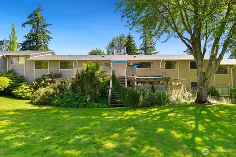 Exterior - 9930 NE 144th Ln #206, Kirkland, WA 98034 photo 5 of 6
