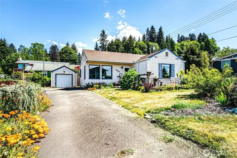 605 S Chambers St, Port Angeles, WA 98362