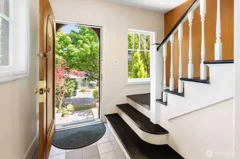 1853 23rd Ave E, Seattle, WA 98112 photo 3