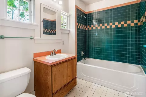 1853 23rd Ave E, Seattle, WA 98112 photo 11
