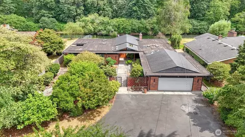 16 Riverview Dr NE, Auburn, WA 98002