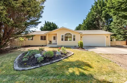 80 Garden Ln, Sequim, WA 98382