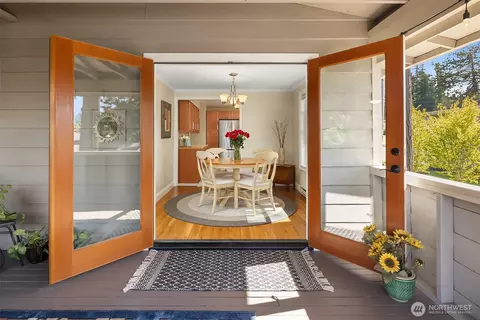 8724 Main St, Edmonds, WA 98026 photo 8