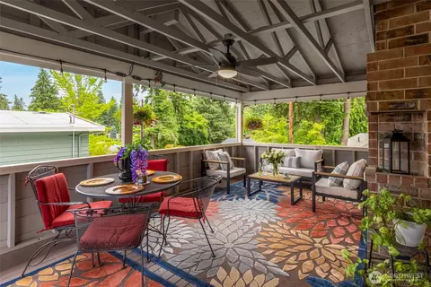 8724 Main St, Edmonds, WA 98026 photo 9