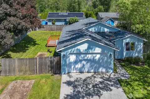 Exterior - 2909 E Section St, Mount Vernon, WA 98274 photo 3 of 12