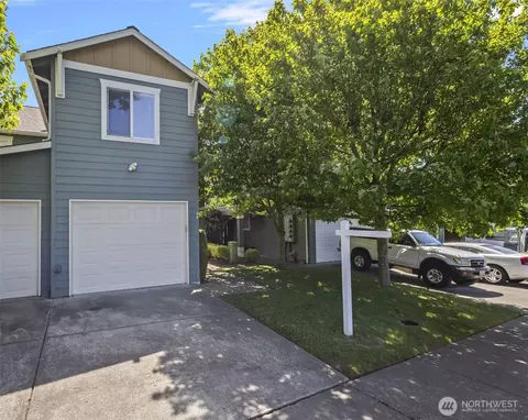 915 Kimball Dr #A4, Oak Harbor, WA 98277