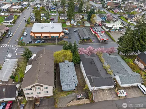 View/Area - 3710 Rucker Ave, Everett, WA 98201 photo 5 of 5