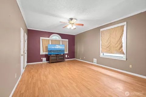 Living - 3710 Rucker Ave, Everett, WA 98201 photo 3 of 9