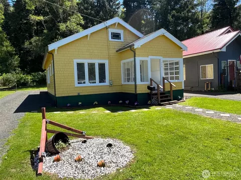 330 Endresen Rd, Hoquiam, WA 98550