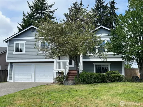 9002 Shadberry Dr SE, Olympia, WA 98513