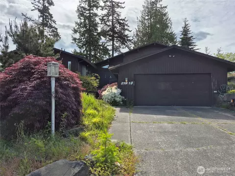21910 98th Ave W, Edmonds, WA 98020
