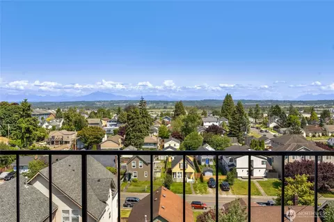 3425 Colby Ave #601, Everett, WA 98201