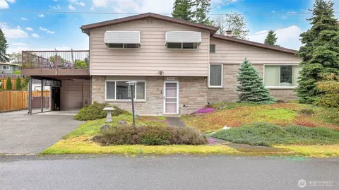 1066 Lynnwood Ave NE, Renton, WA 98056