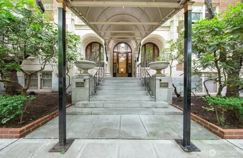 1017 Minor Ave 1401, Seattle, WA 98104