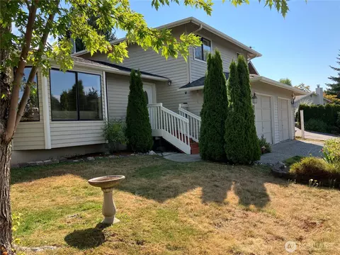 8929 48th Pl W, Mukilteo, WA 98275