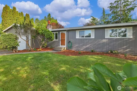 2133 S 253rd St, Des Moines, WA 98198