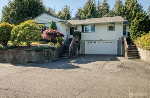 208 Tolomei Dr, Aberdeen, WA 98520