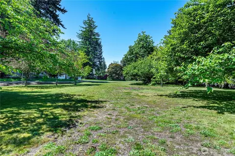Exterior - 45019 284th Ave SE, Enumclaw, WA 98022 photo 3 of 8
