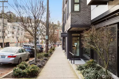 Exterior - 1906 Franklin Pl E #103, Seattle, WA 98102 photo 3 of 7