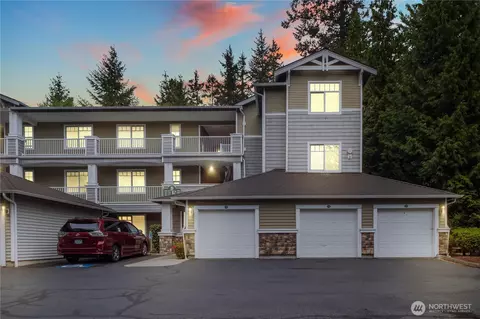 12712 Admiralty Way #F-306, Everett, WA 98204