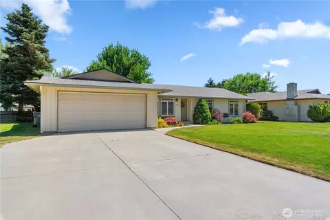 1425 Poplar Ave, Wenatchee, WA 98801