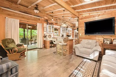 1190 Exit Rd, Maple Falls, WA 98266