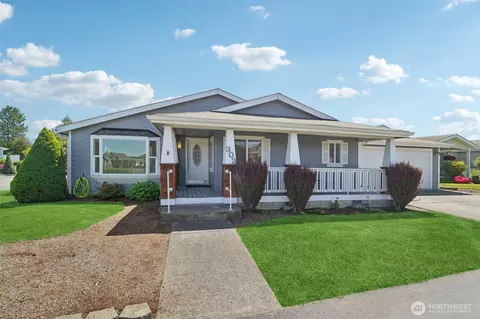 302 Oak St SW, Orting, WA 98360