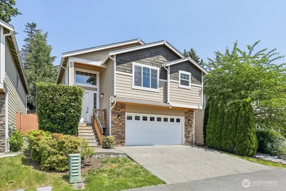 Exterior - 2103 131st Pl SW, Everett, WA 98204 photo 3 of 5