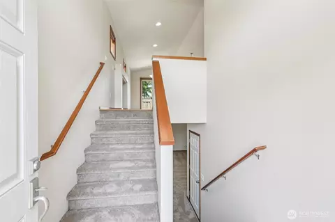 Entry Way - 2103 131st Pl SW, Everett, WA 98204 photo 1 of 1