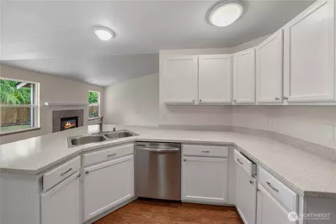 Kitchen - 502 NW Alexander Ct, Orting, WA 98360 photo 2 of 3
