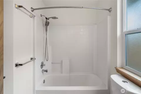 Bath - 502 NW Alexander Ct, Orting, WA 98360 photo 1 of 3