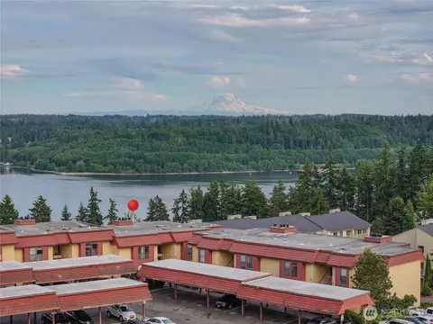 1755 W Sunn Fjord Ln #D65, Bremerton, WA 98312