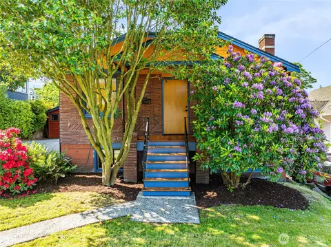 327 NW 52nd St, Seattle, WA 98107