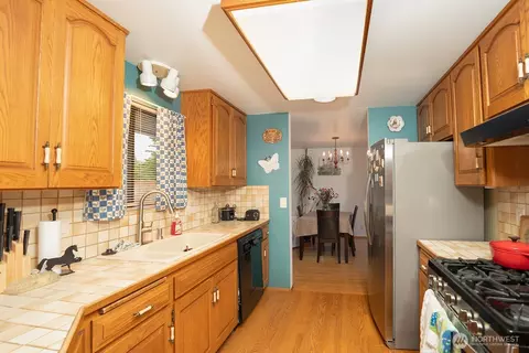 Kitchen - 10930 38th Dr SE, Everett, WA 98208 photo 1 of 3