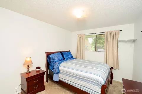 Bedroom - 10930 38th Dr SE, Everett, WA 98208 photo 2 of 3