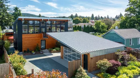 1105 36th St, Anacortes, WA 98221