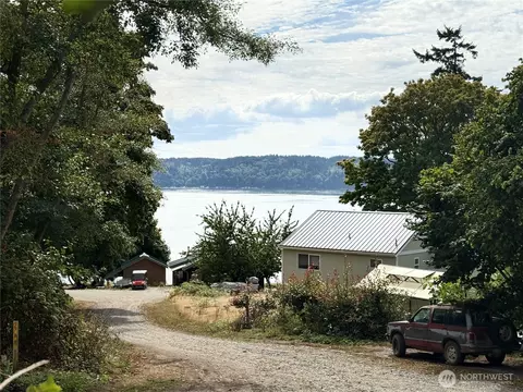 74 M Skagit Way, Hat Island, WA 98206