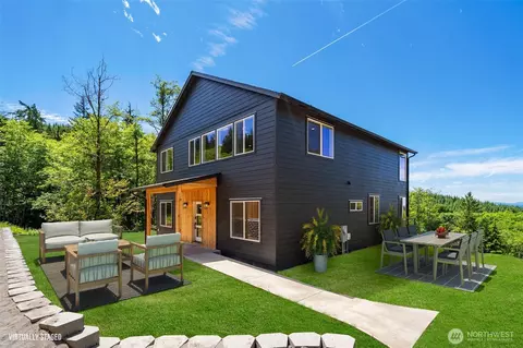 187 Tatonka Rd, Kelso, WA 98626