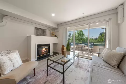 8750 Greenwood Ave N #S306, Seattle, WA 98103