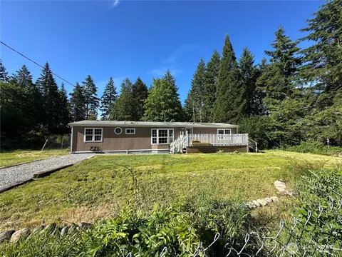 4290 SW Sunnyslope Rd, Port Orchard, WA 98367